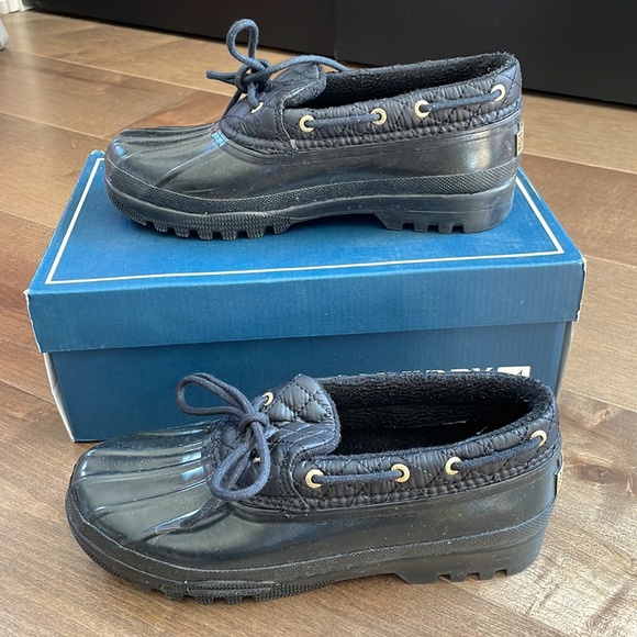 Skerry Top-side Duck Shoe - Picture 2 of 7